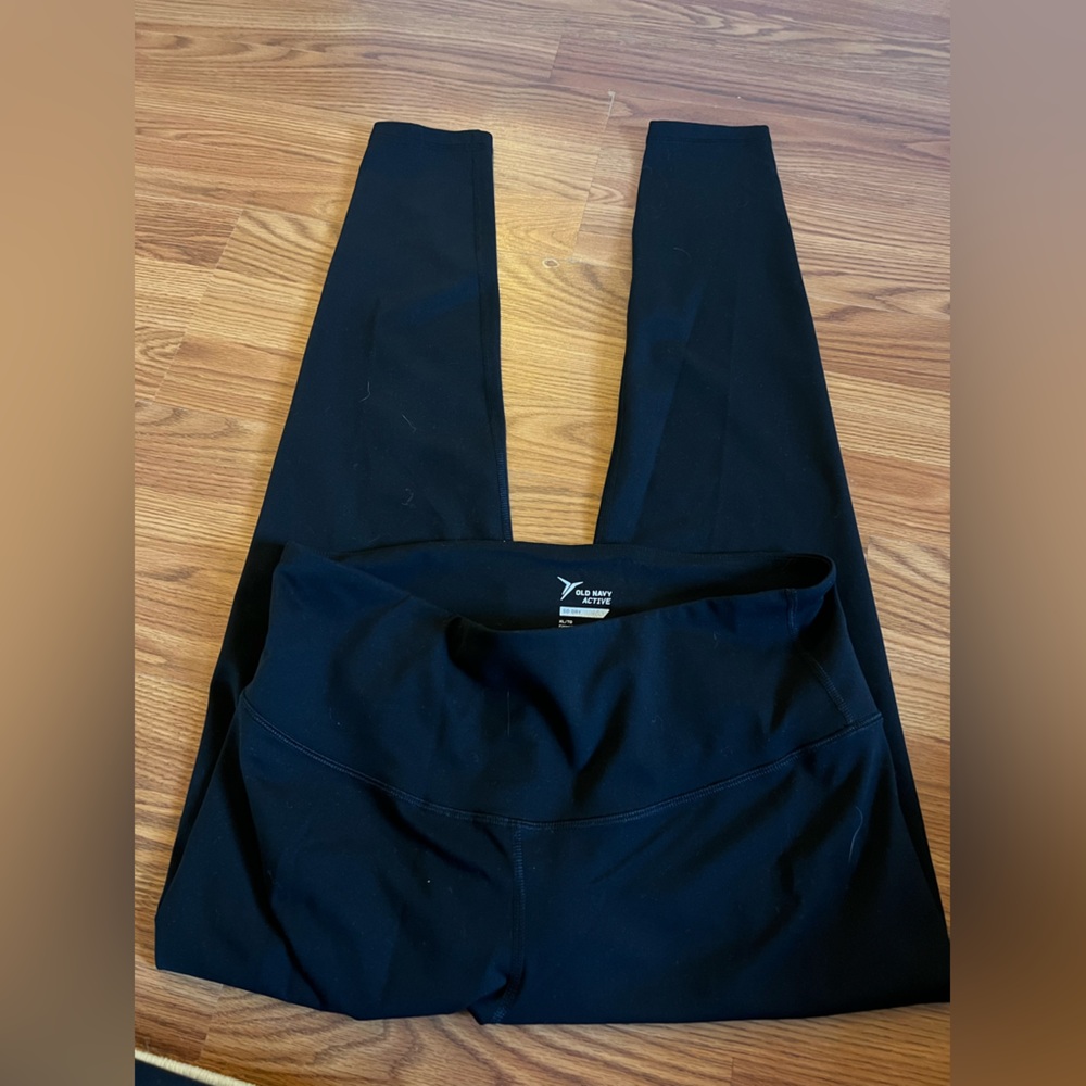 Old Navy Active Go Dry Leggings